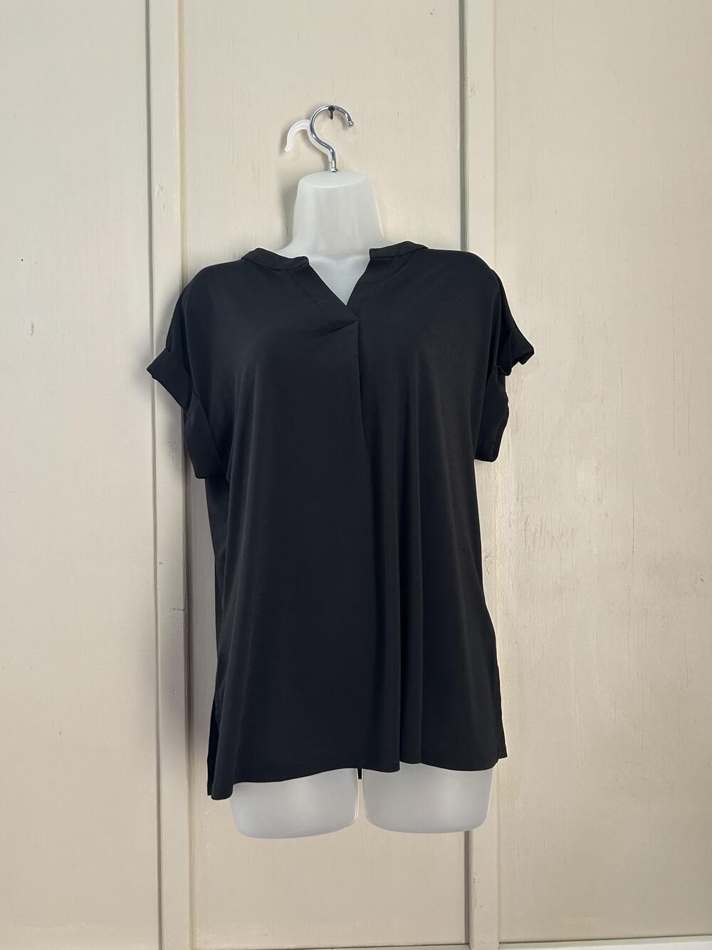 Dear Scarlett Blouse Womens Small Black V Neck Roll Tab Short Sleeve Tunic Top